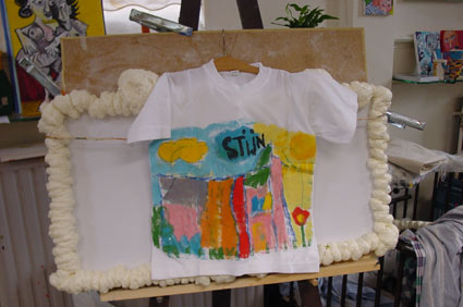 met textielverf beschilderd t-shirt